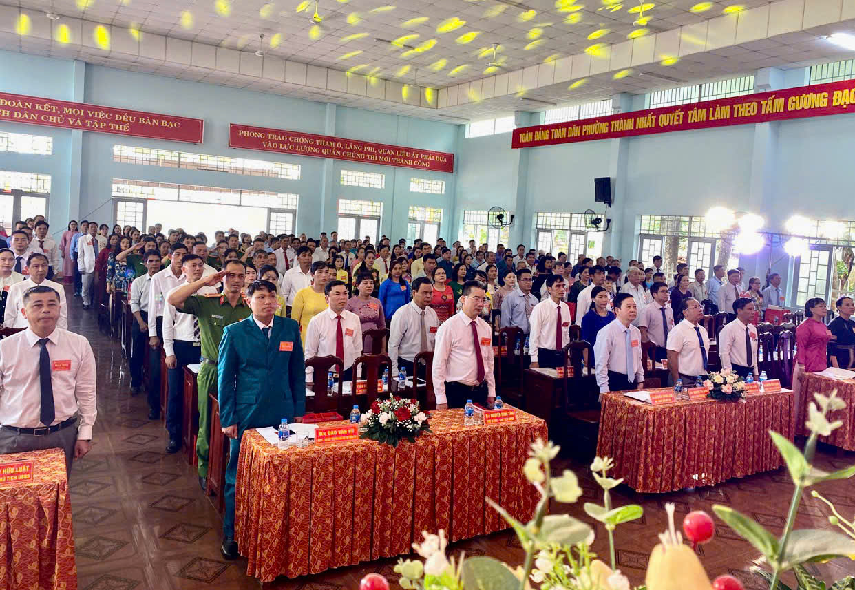 gen-h-Chào cờ